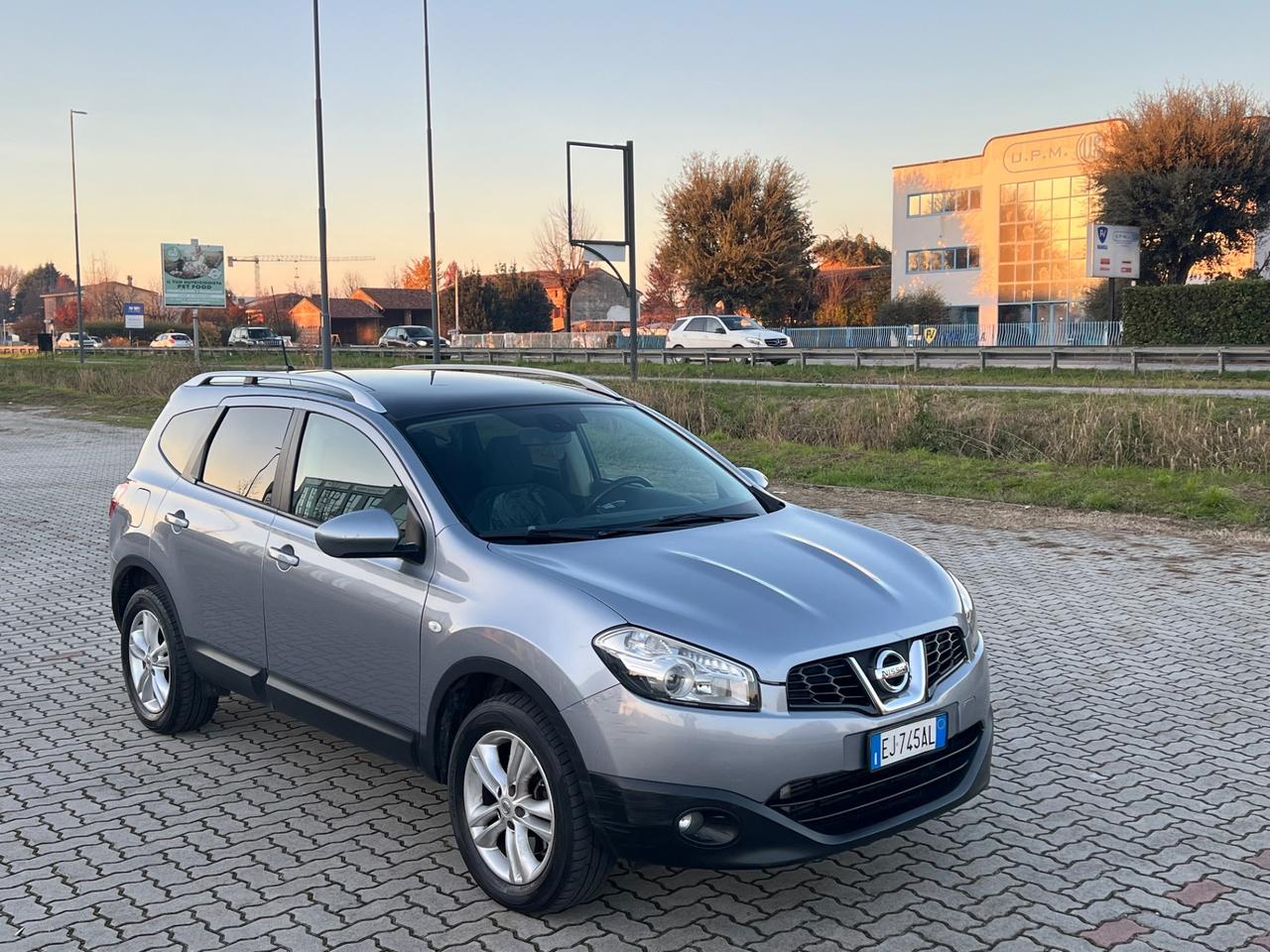 Nissan Qashqai Qashqai+2 2.0 dCi DPF Tekna