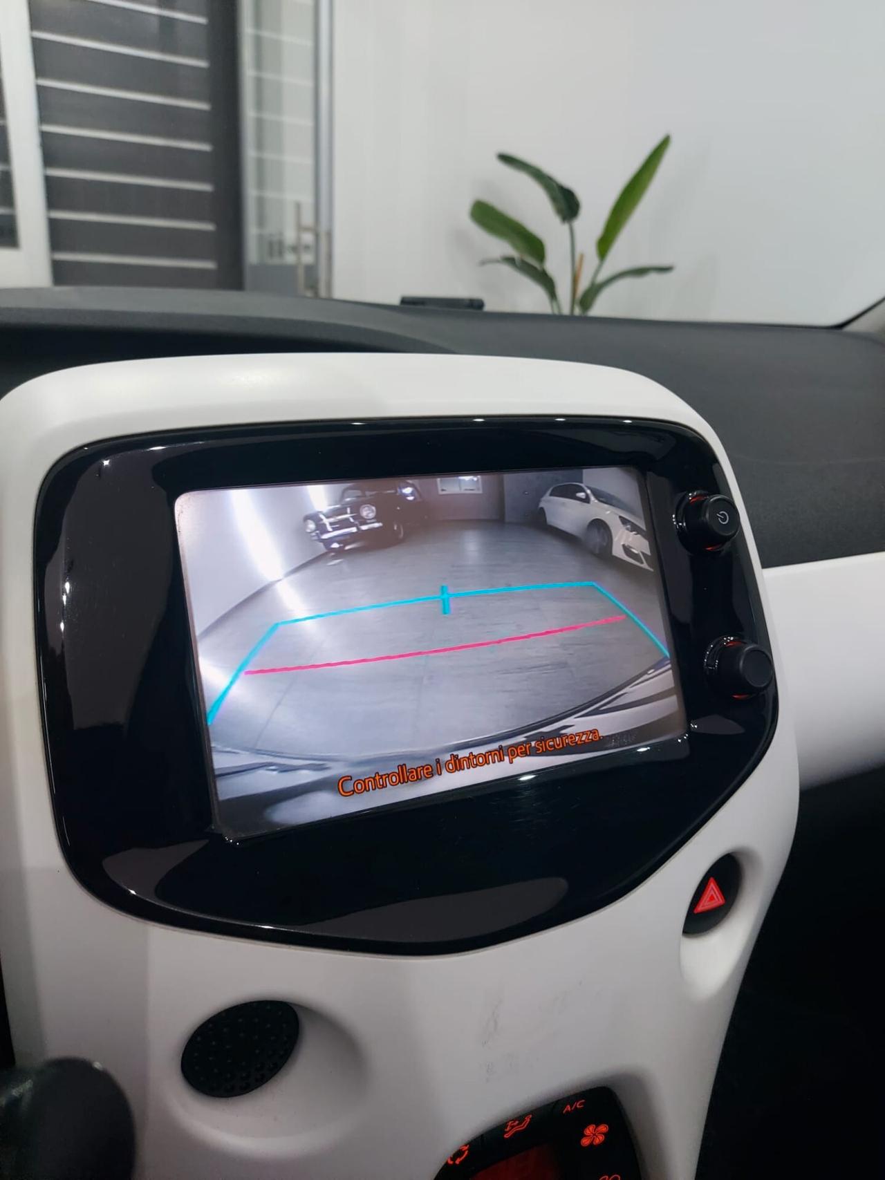 Peugeot 108 5P ALLURE TOP CABRIO