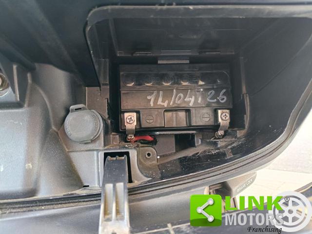 SUZUKI Burgman AN 400 S