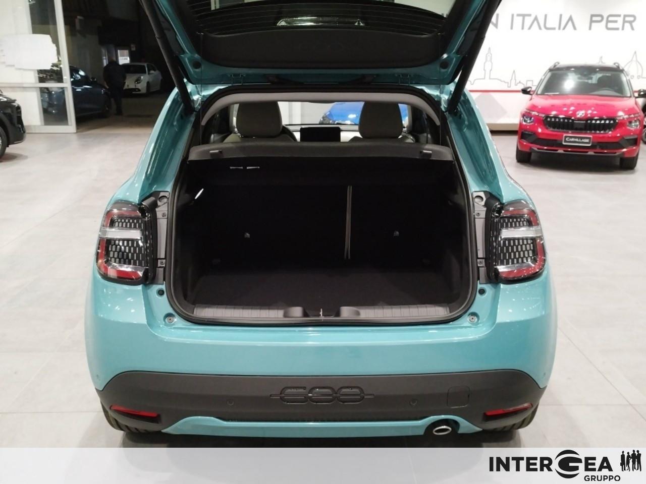 FIAT 600 1.2 hybrid La Prima II 110cv auto