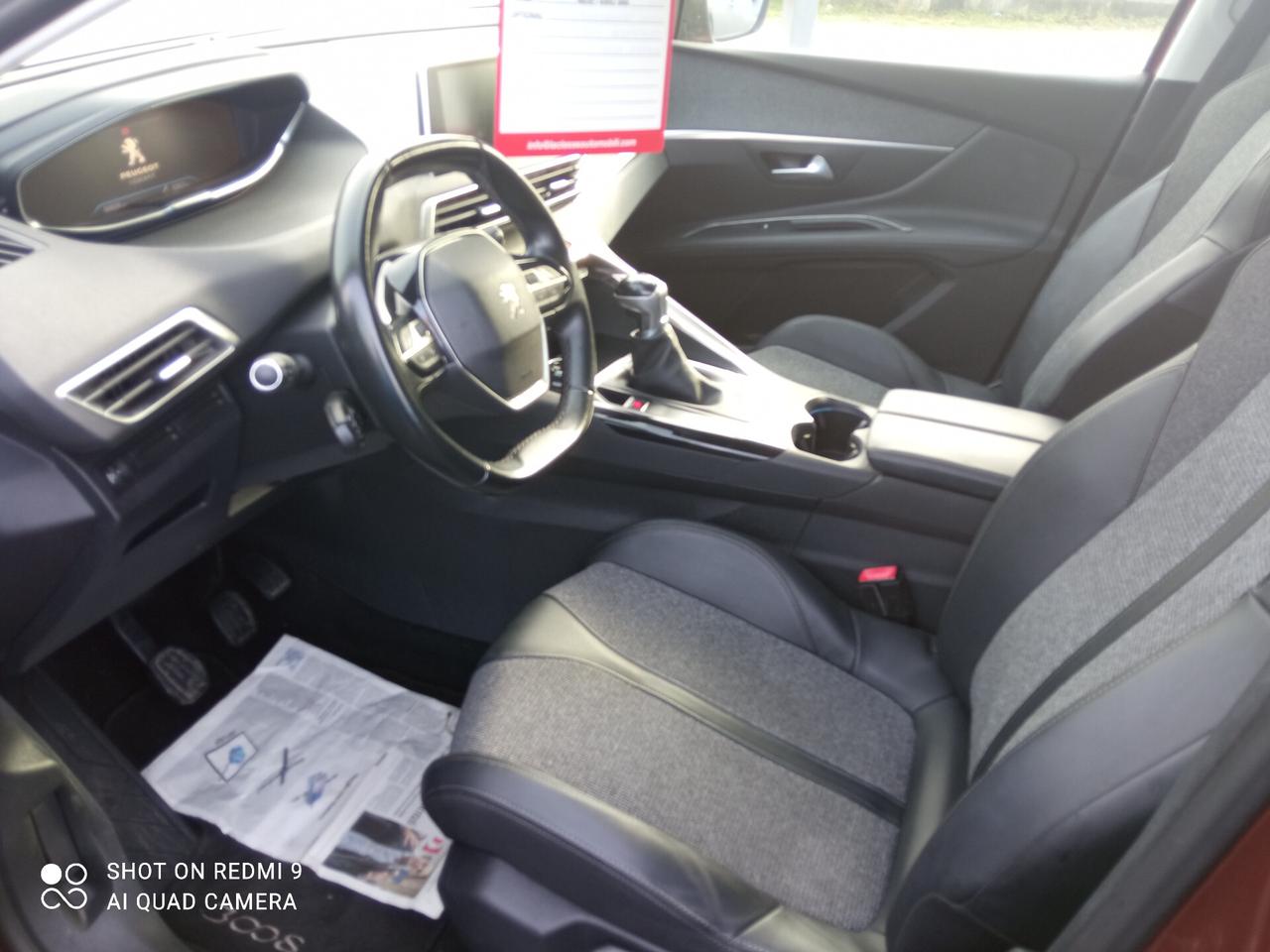 Peugeot 3008 1.2 PureTech 130CV S&S 5P Allure