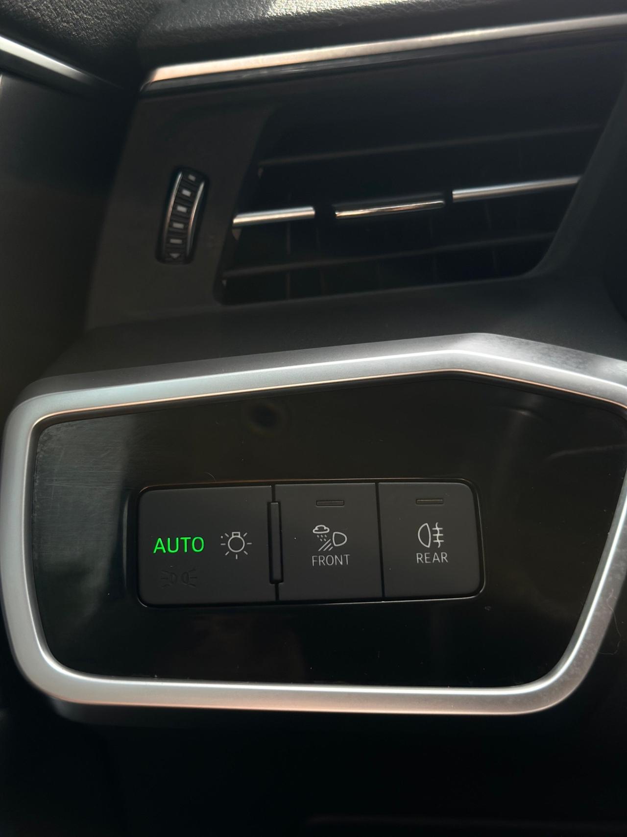 Audi A6 40 2.0 TDI quattro ultra S tronic Business Design