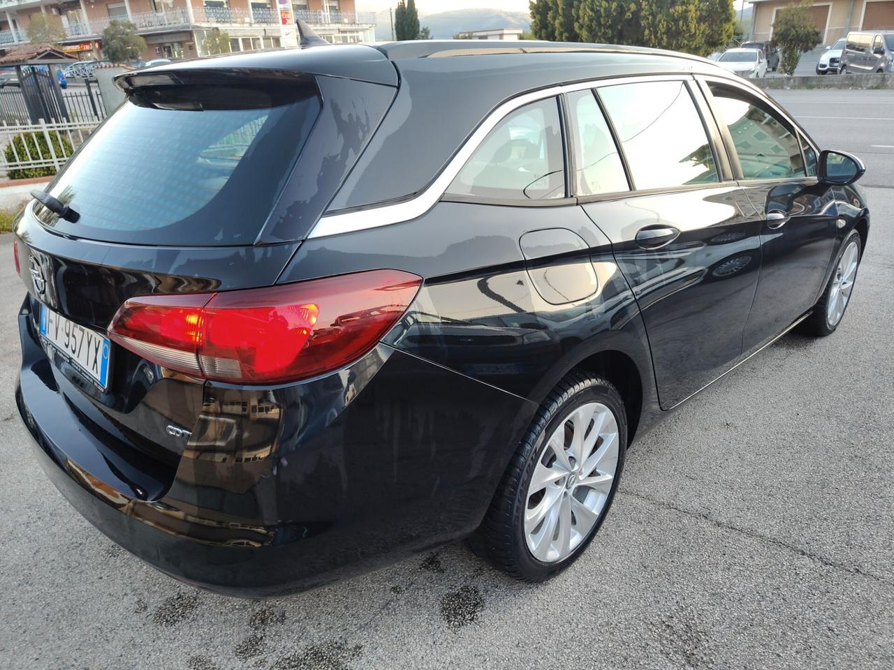 Opel Astra 1.6 CDTi 136CV aut. Sports Tourer Business