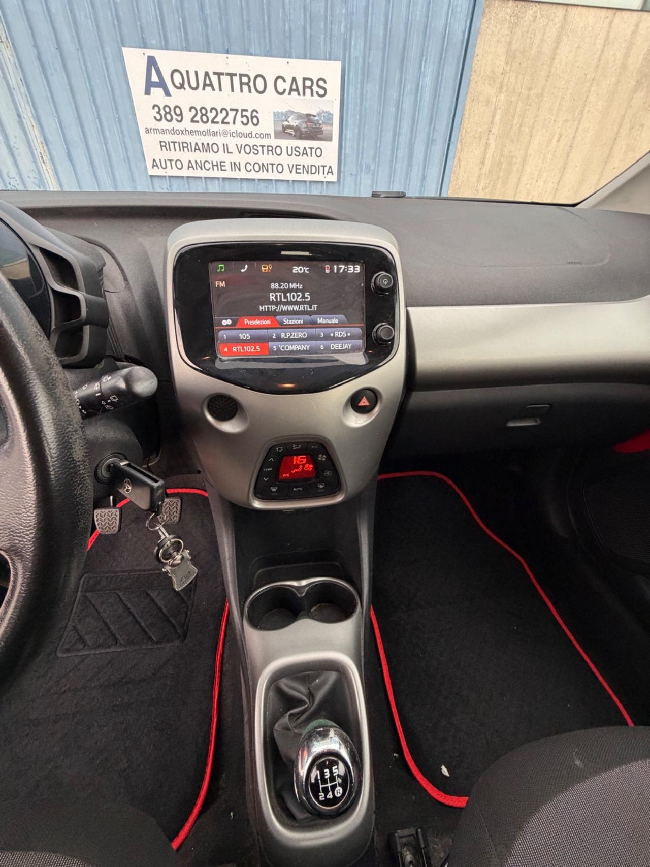 Toyota Aygo 1.0 VVT-i 69 CV 5 porte x-cool TSS