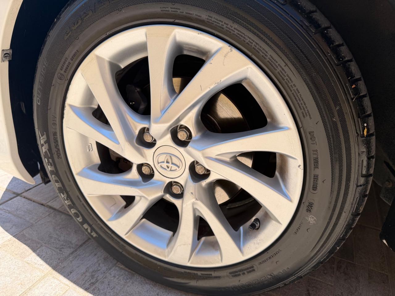 Toyota Auris 1.8 Hybrid Business