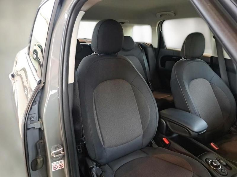 MINI COOPER SE COUNTRYMAN ALL4 BUSINESS AUTOM. 5 PORTE BERLINA