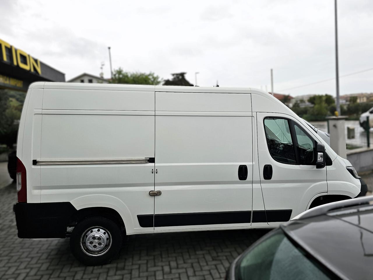 Peugeot Boxer 335 2.2 BlueHDi 140 S&S PM-TM Furgone