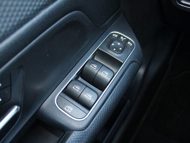 MERCEDES-BENZ GLA 200 d Automatic Business