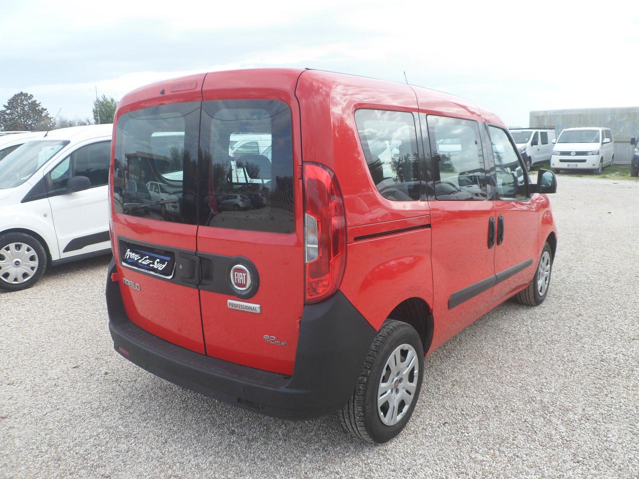 Fiat Doblo 5 posti autocarro