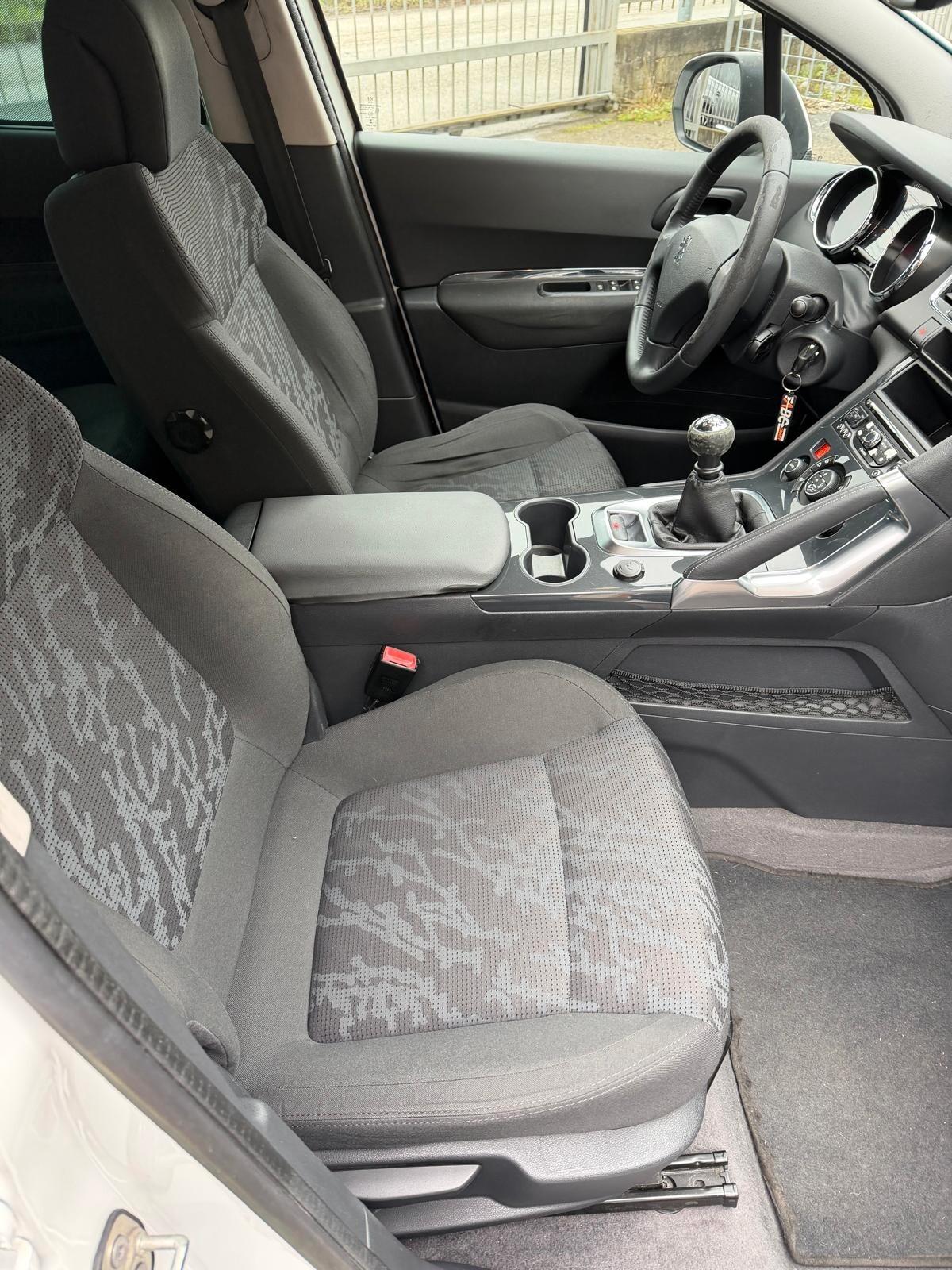 Peugeot 3008 1.6 HDi 112CV Business