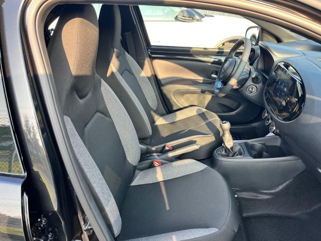 TOYOTA Aygo X 1.0 VVT-i 72 CV 5 porte Active Km 0