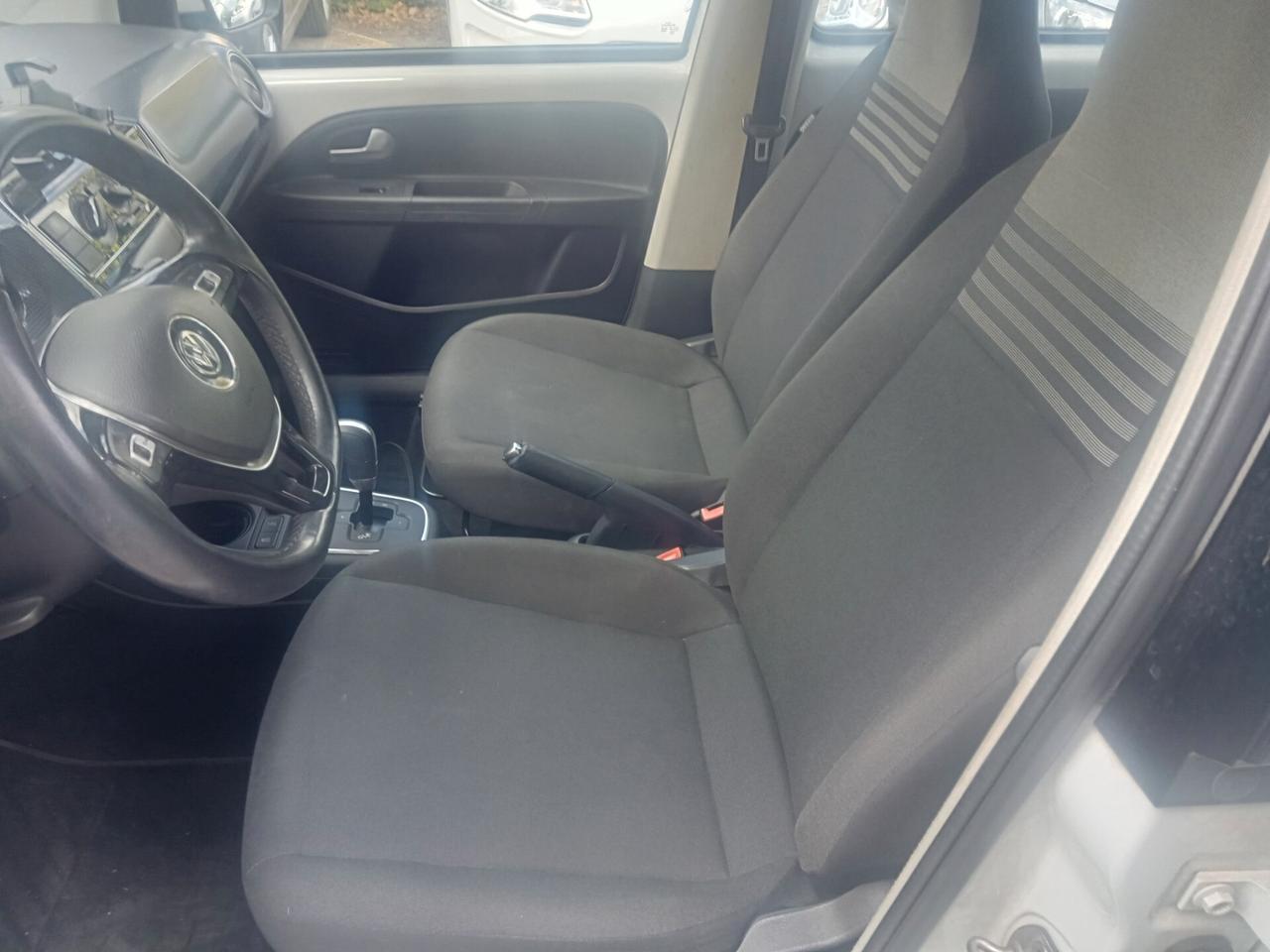Volkswagen up! 1.0 75 CV 5p. Cambio automatico OK Neopatentati