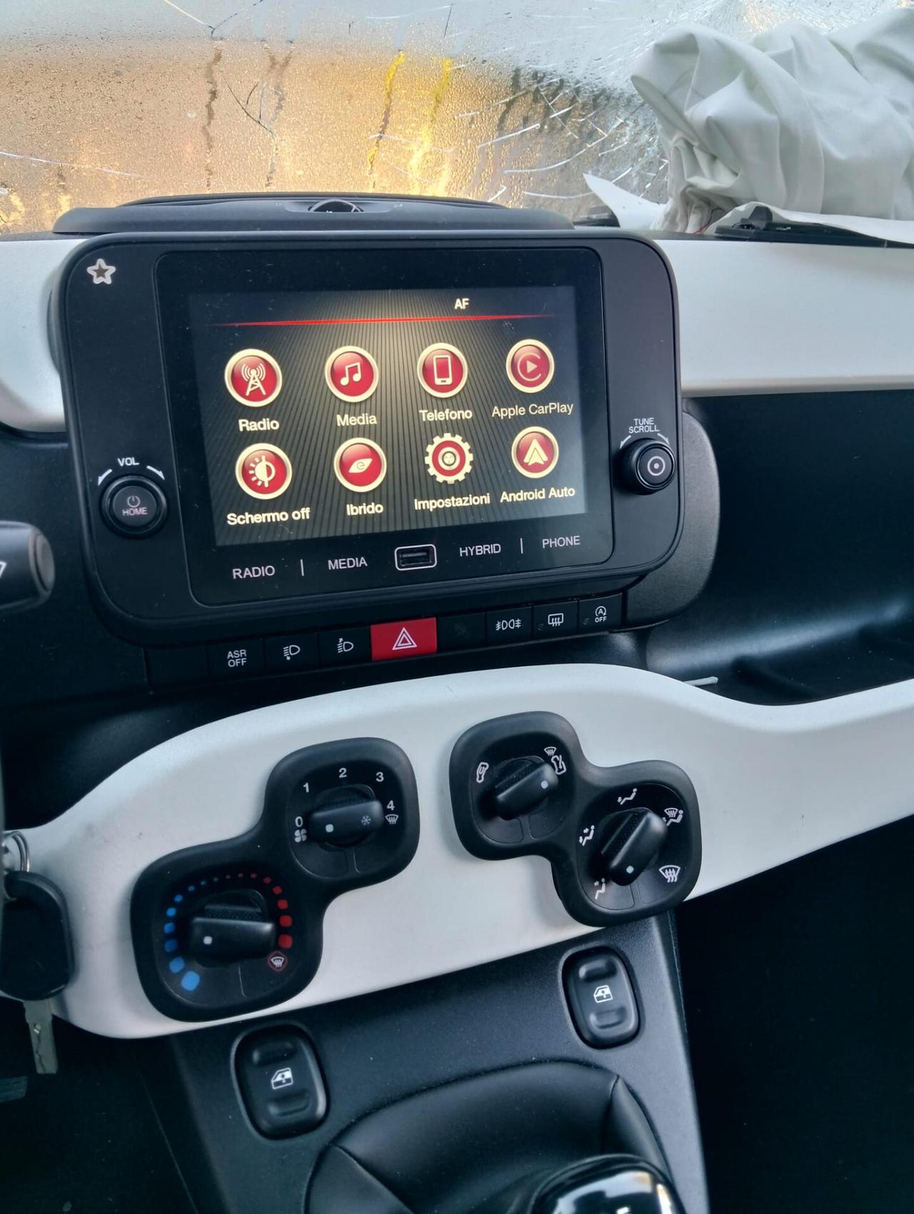 Fiat Pandina 1.0 Hybrid Cross 2025 SINISTRATA