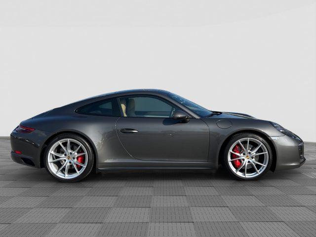 PORSCHE 911 911 3.0 Carrera 4 GTS Coupé