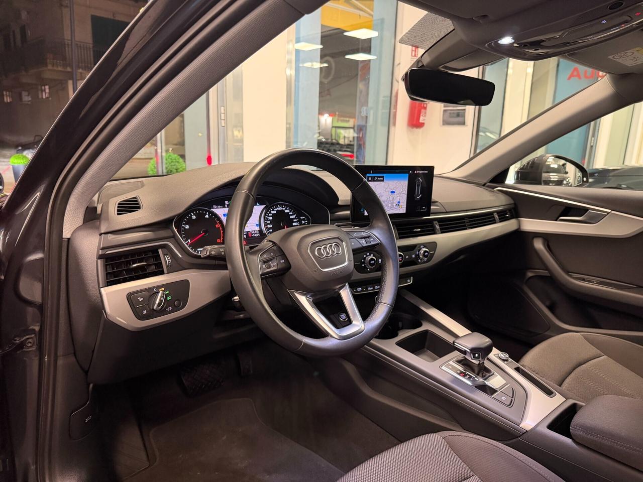 Audi A4 Avant 35 TDI/163 CV S tronic