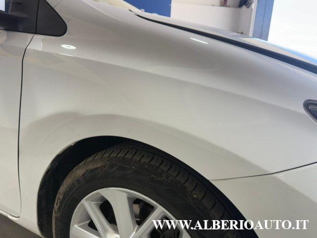 TOYOTA Auris 1.4 D-4D Lounge + TETTO