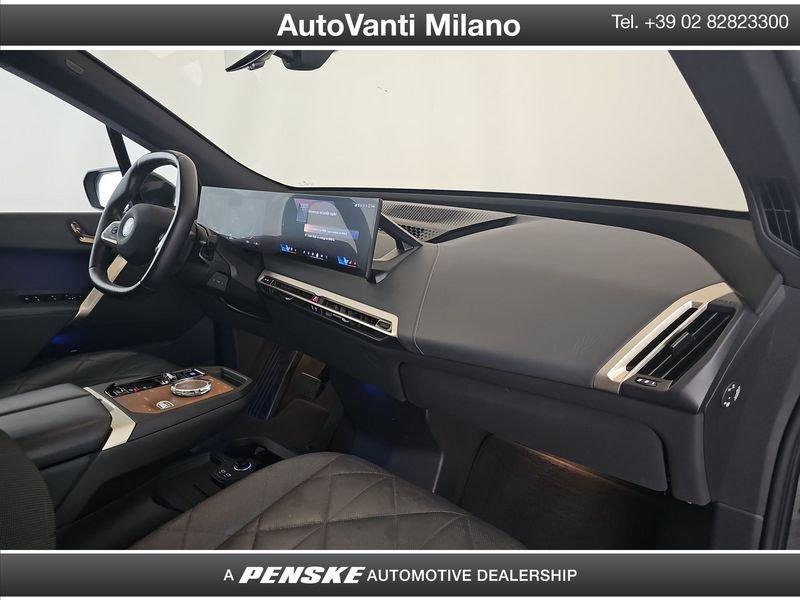 BMW iX xDrive50 Pacchetto Sportivo