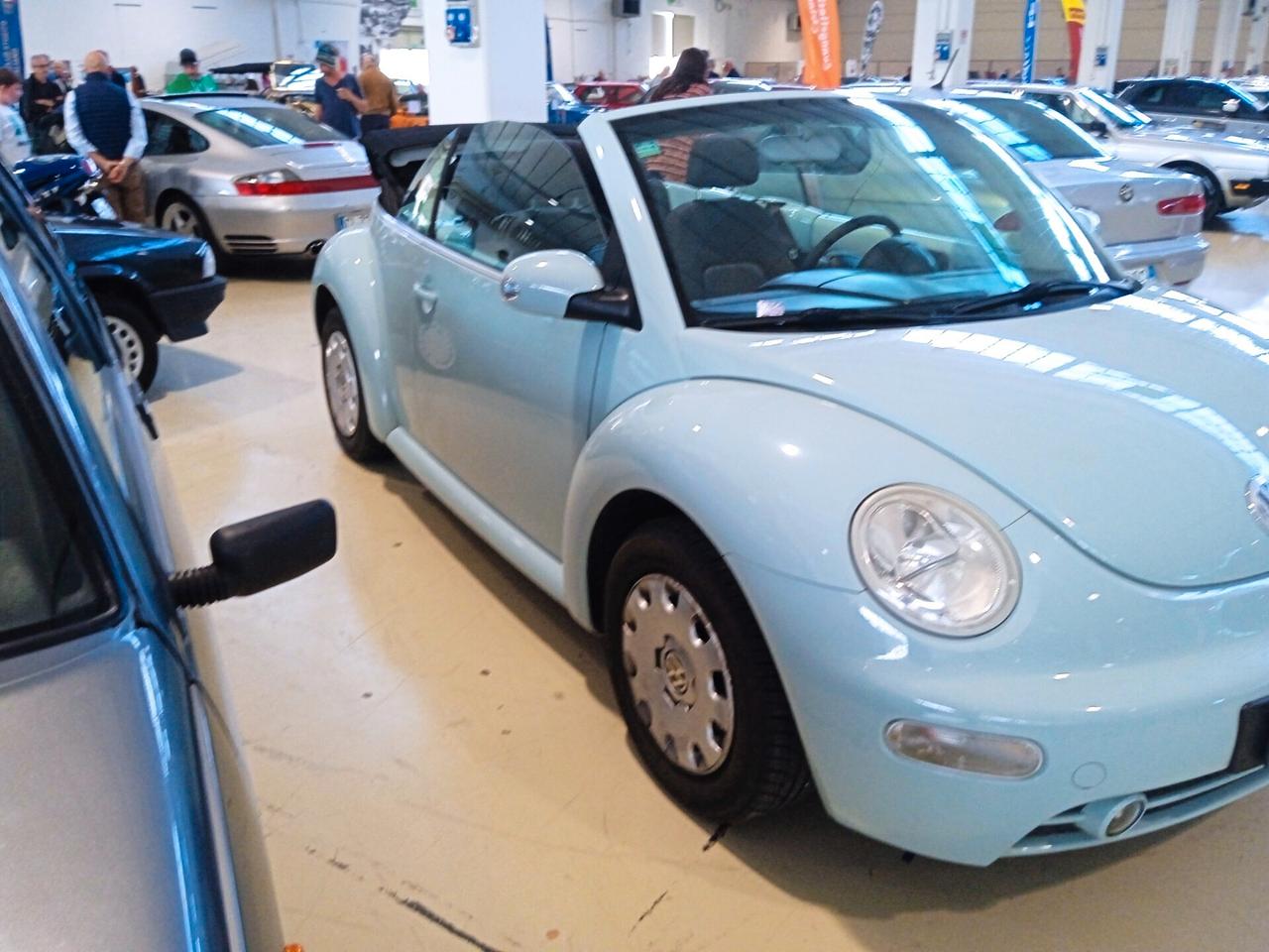 Volkswagen New Beetle 1.6 Cabrio