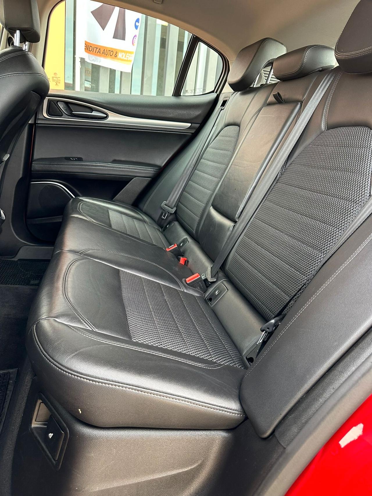 Alfa Romeo Stelvio 2.2 Turbodiesel 210 CV Super