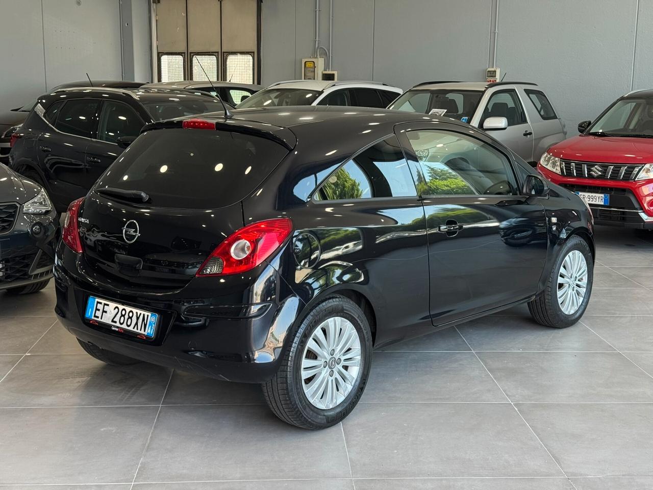 Opel Corsa 1.2 3 porte Edition
