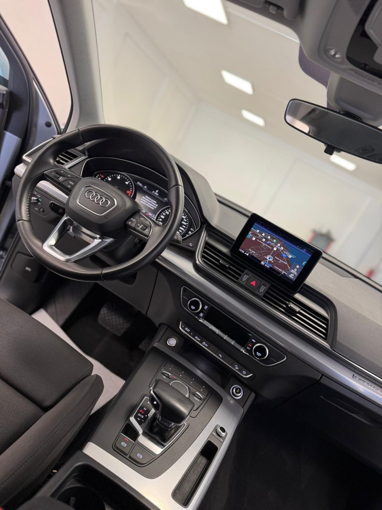Audi Q5 40 TDI quattro S tronic Business
