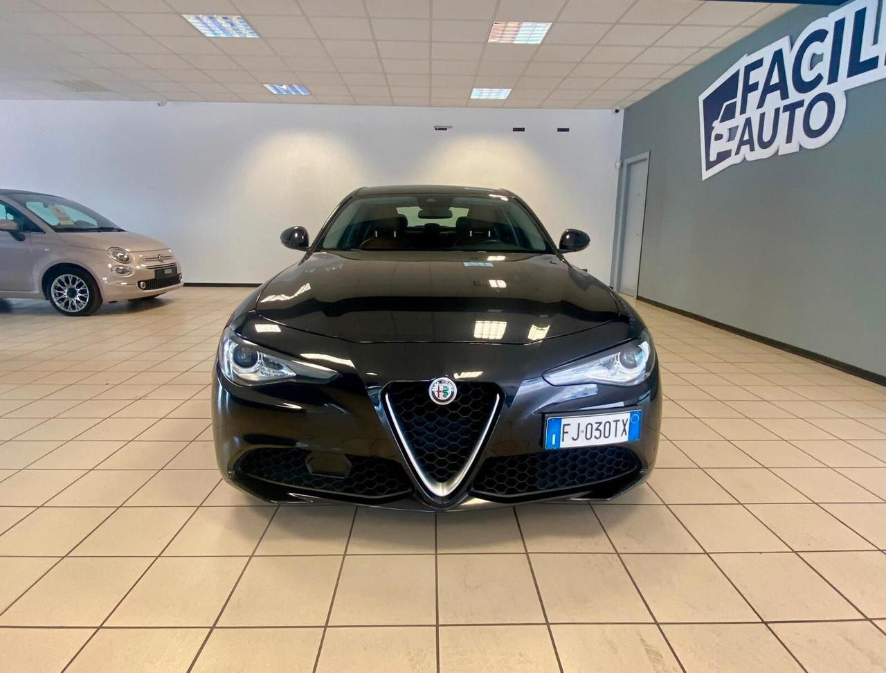 Alfa Romeo Giulia 2.2 Turbodiesel 180 CV AT8 Business Sport Launch Ed.
