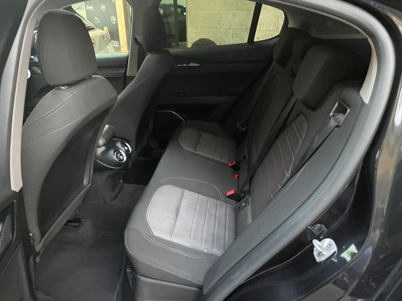 Alfa Stelvio 2.2TD 160CV SPORT TECH