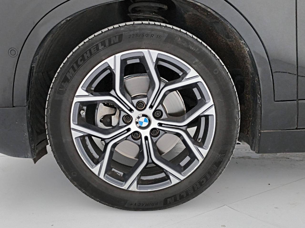 BMW X2 sDrive18i Advantage 136cv