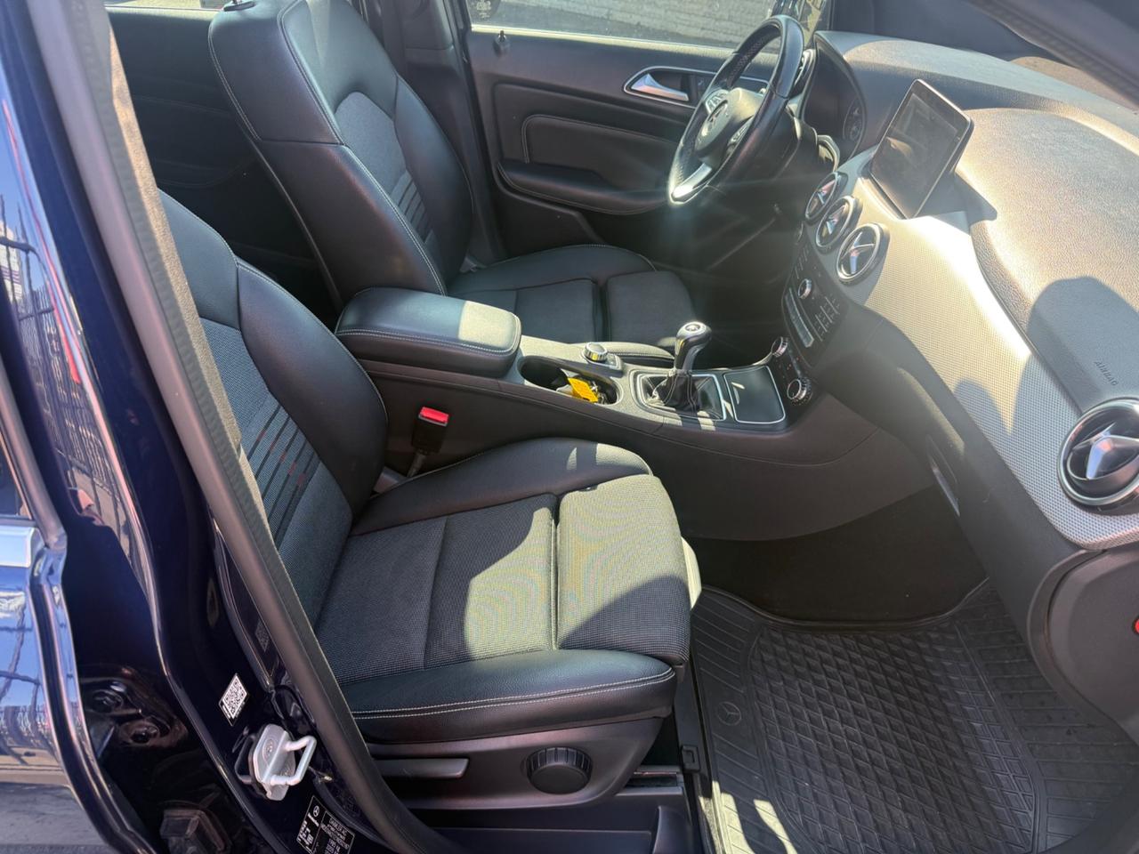 MERCEDES B 180d SPORT TETTO APRIBILE!!!