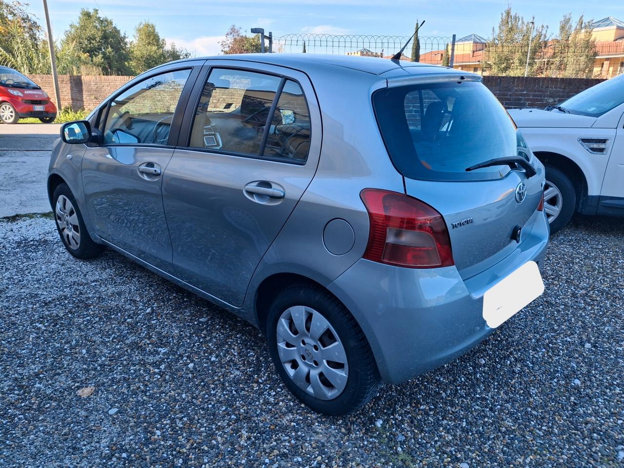 Toyota Yaris 1.0 5 porte