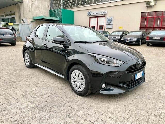 Toyota Yaris 1.5 Hybrid 5 porte Business km 28.000 Prezzo vero!!!!!