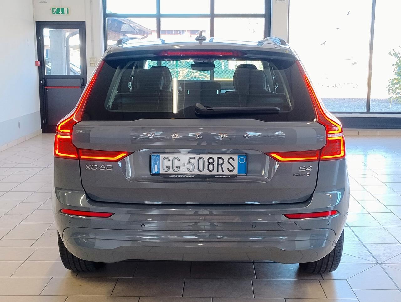 VOLVO XC60 2.0 B4 Geartronic Momentum *LED*CARPLAY*KEYLESS