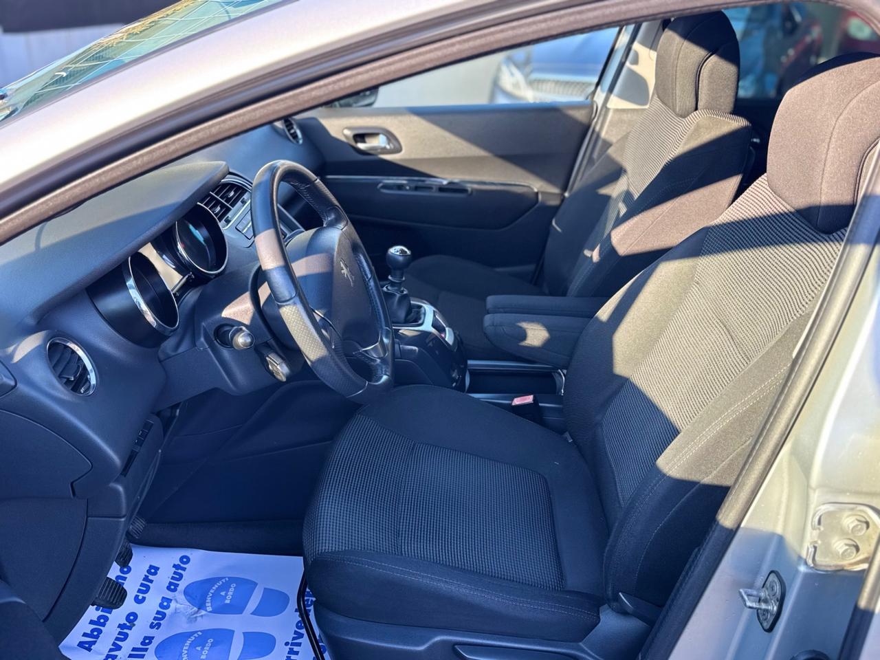 Peugeot 5008 1.6 HDi 112CV 7 posti 2010