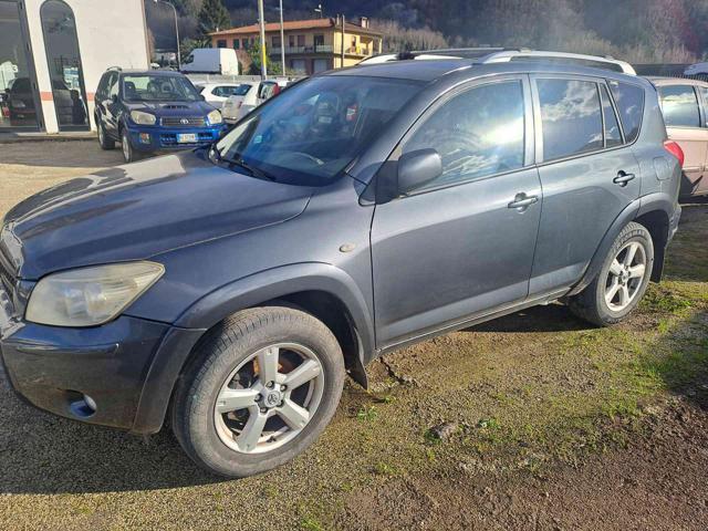 TOYOTA RAV 4 MY23 RAV4 2.2 D-4D 177 CV Luxury