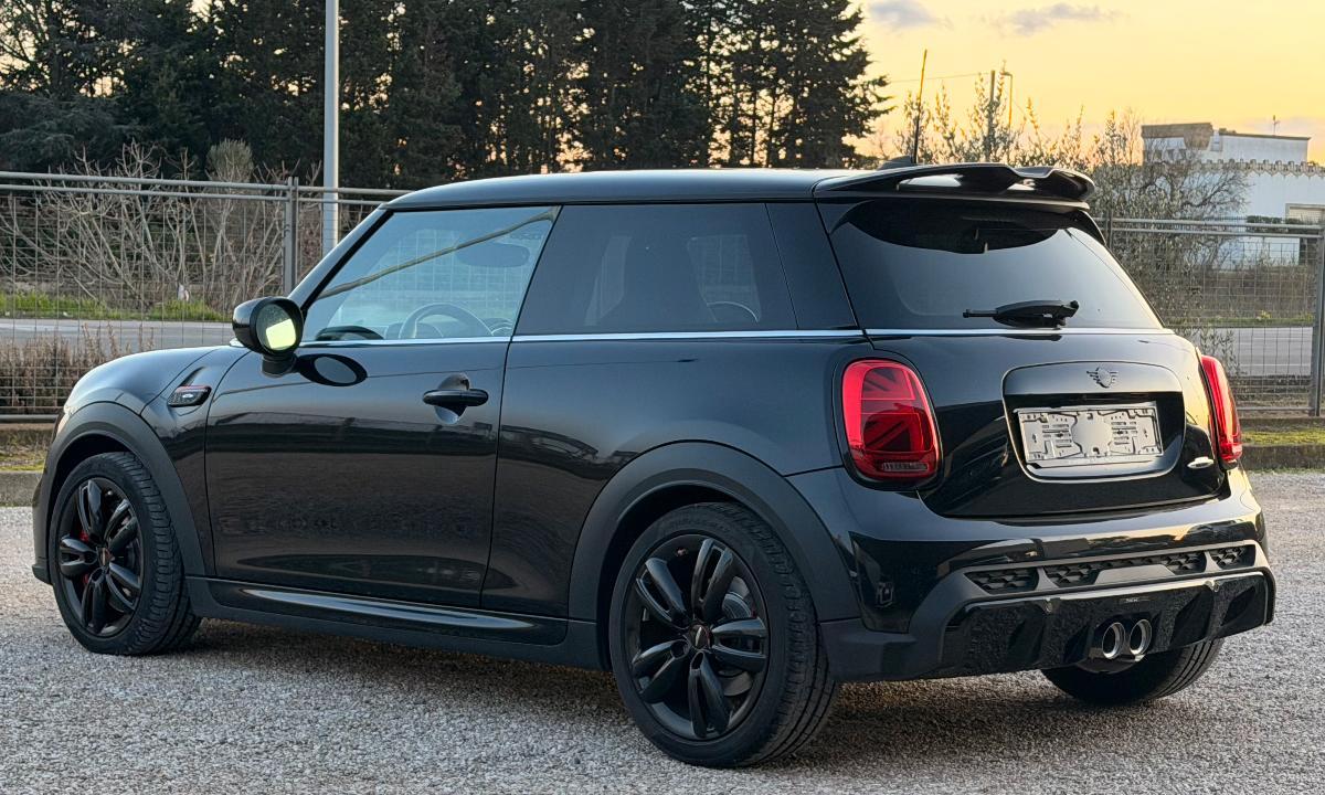 MINI Cooper 2.0 John Cooper Works JWC 231CV Anniversary Edition