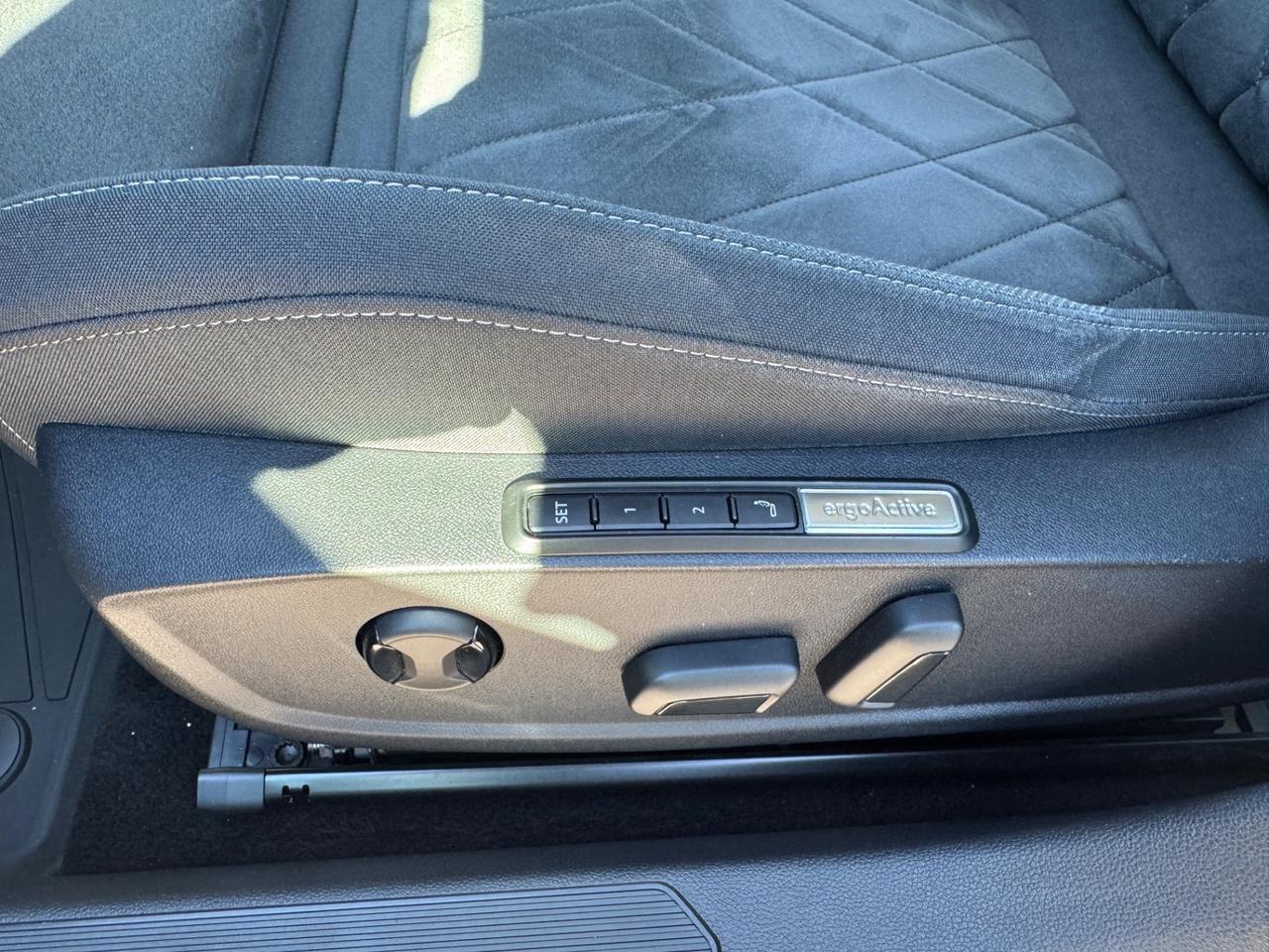 Volkswagen Golf 1.5 TSI 130CV EVO ACT Style NEOPATENTATI