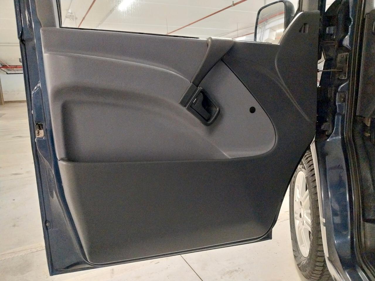 Mercedes-benz Vito 108 CDI cat V220 - ok neopatentati