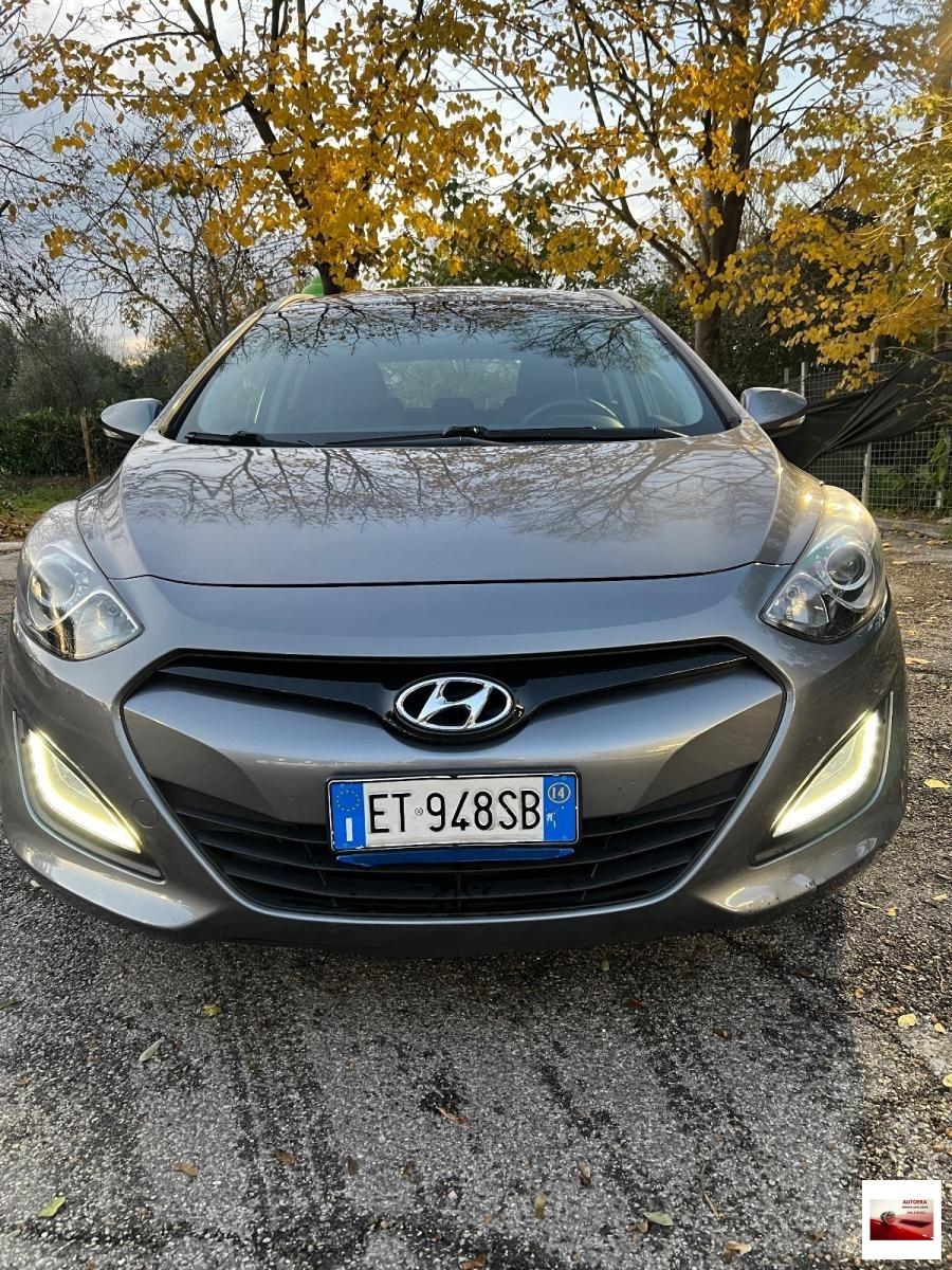 HYUNDAI - i30 - Wagon 1.4 Econext Comfort Plus