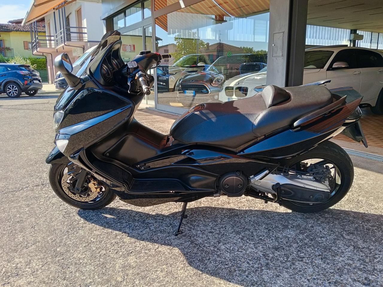 Yamaha T Max 500