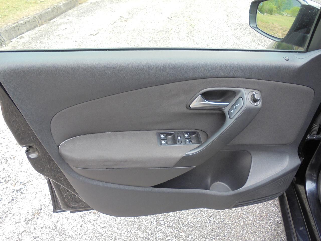 VOLKSWAGEN POLO 1.2 70CV COMFORTLINE 5P UNIPROPRIETARIO