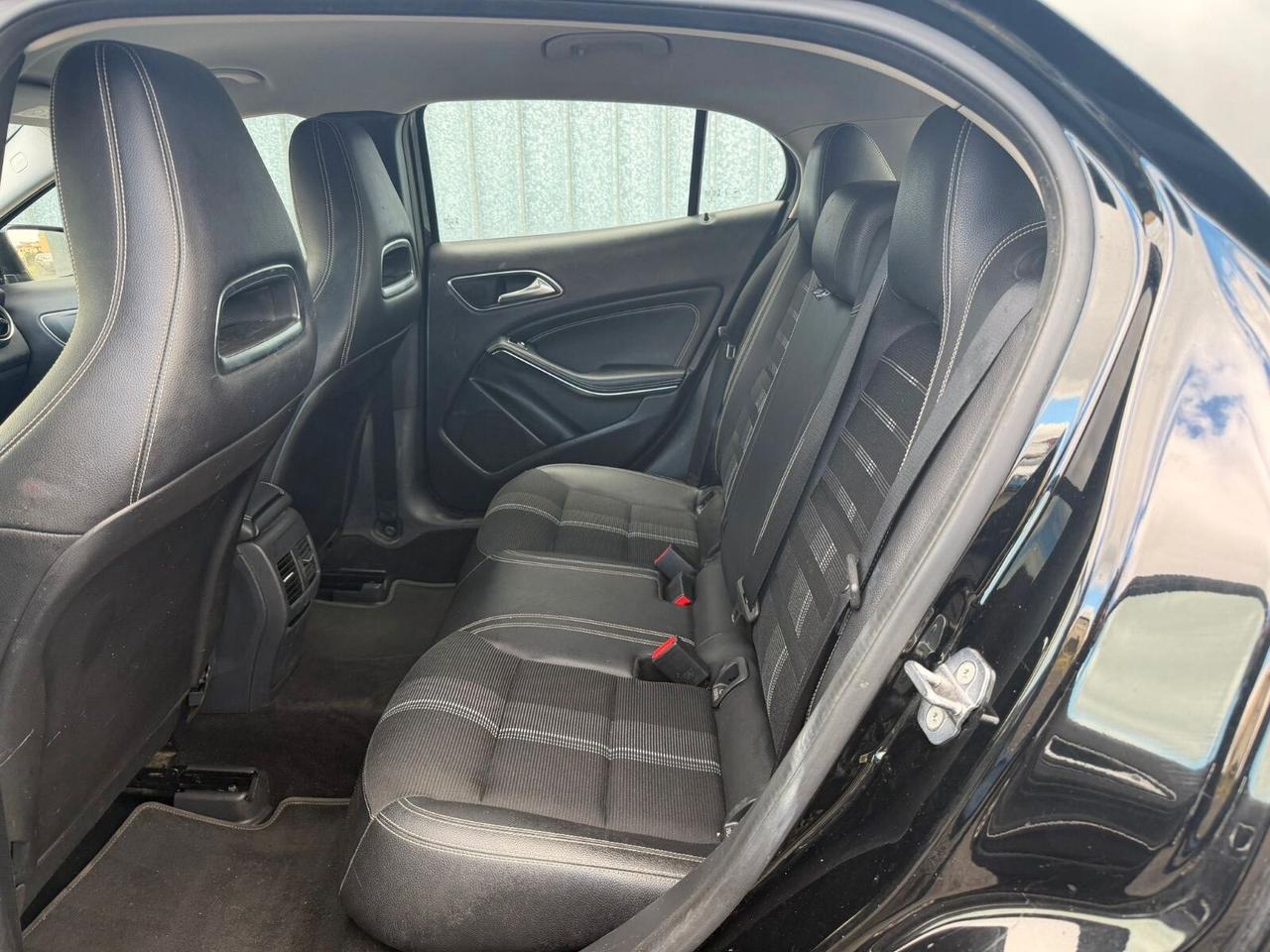 Mercedes-benz GLA 200 d SPORT