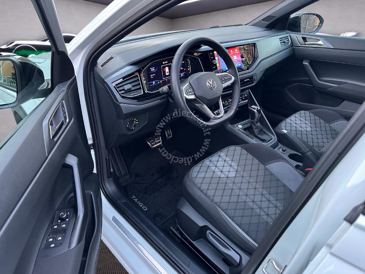 Volkswagen Taigo 1.0 tsi R-Line 115cv dsg MATRIX CAMERA TETTO