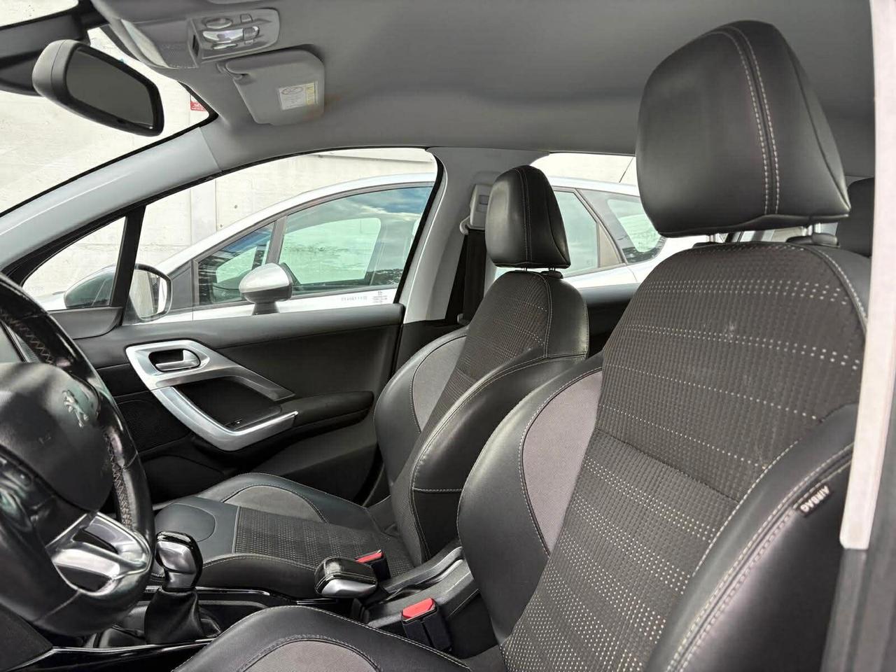 Peugeot 2008 PureTech 82 S&S Allure