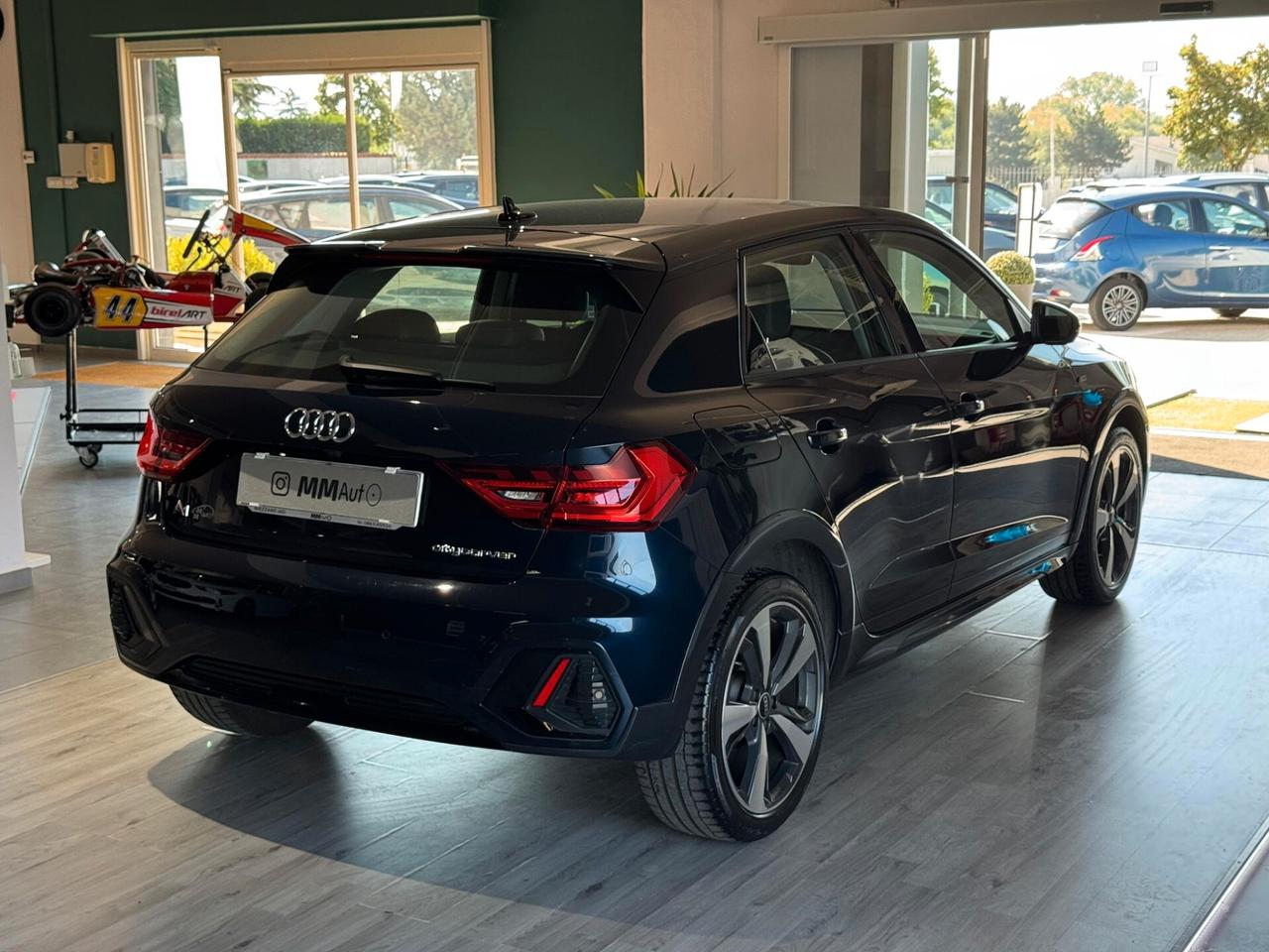 Audi A1 citycarver 30 TFSI S Tronic Identity Contrast