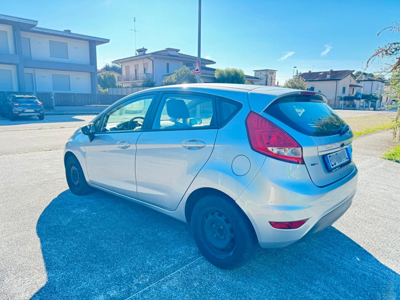 Ford Fiesta 1.4 TDCi 68CV 5 porte Titanium