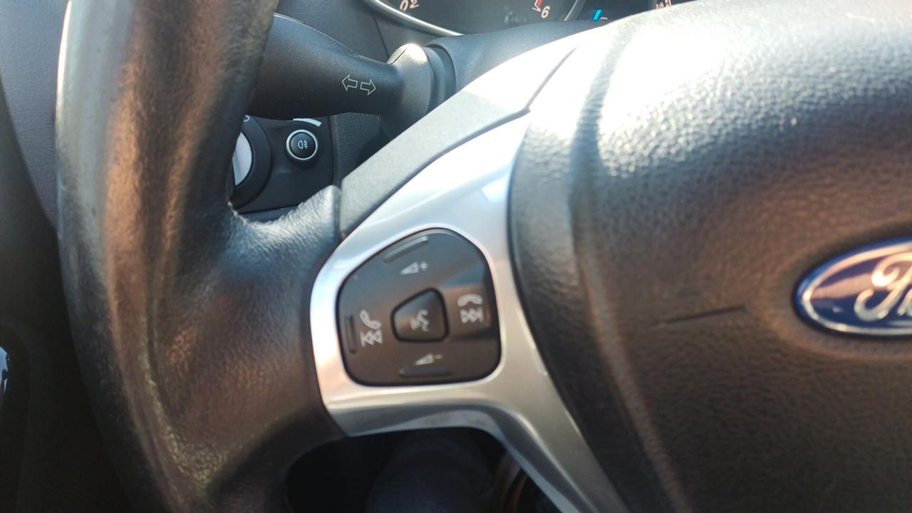 Ford Fiesta 1.5 TDCi 75CV 5 porte Titanium