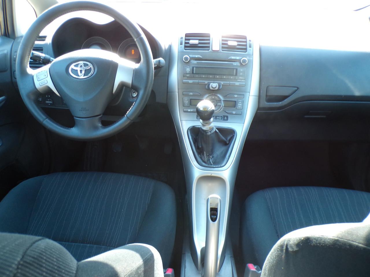 Auris 2.0 D-4D 5 porte Sol