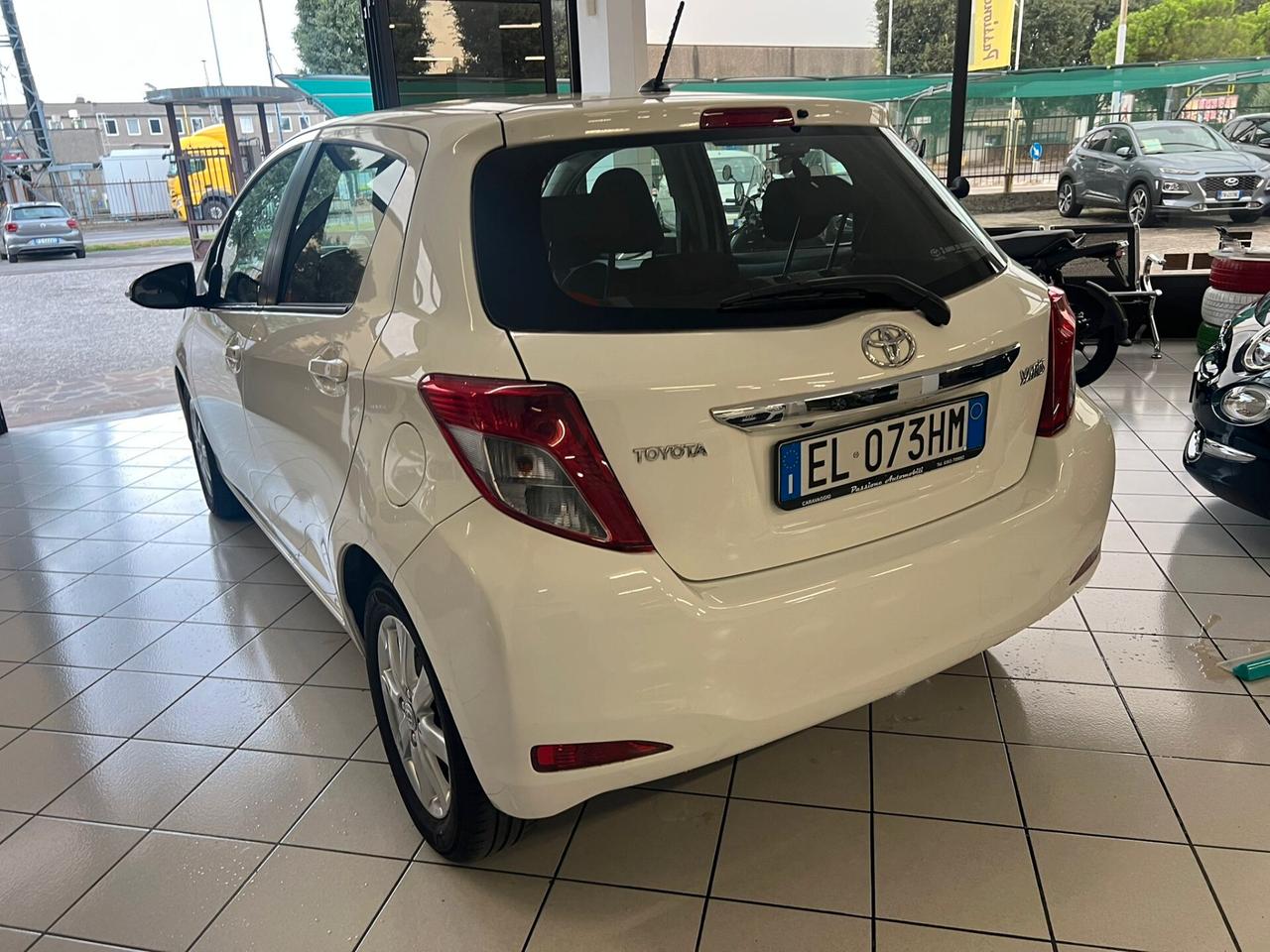 Toyota Yaris 1.0 5 porte Lounge