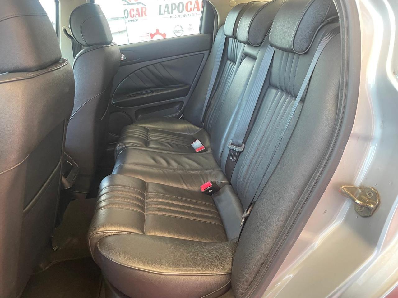 Alfa Romeo 159 1.9 JTDm 16V Exclusive