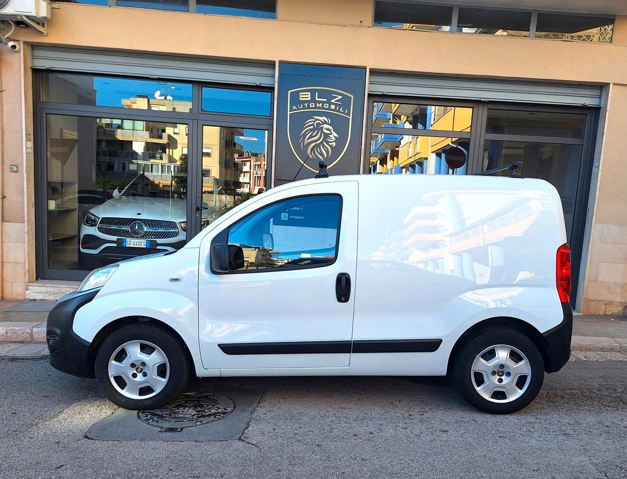Fiat Fiorino 1.3 MJT 95CV Combinato Adventure
